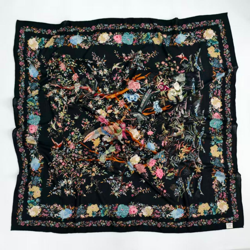 SilkWool Scarf – 70% Uld / 30% Mulberry Silke | Midnight Botanica (XL 140x140)