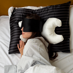 Cozy Silke Sovemaske | Sort