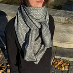 SilkWool Scarf – 70% Uld / 30% Mulberry Silke | Nordic Grey (XL 140x140)