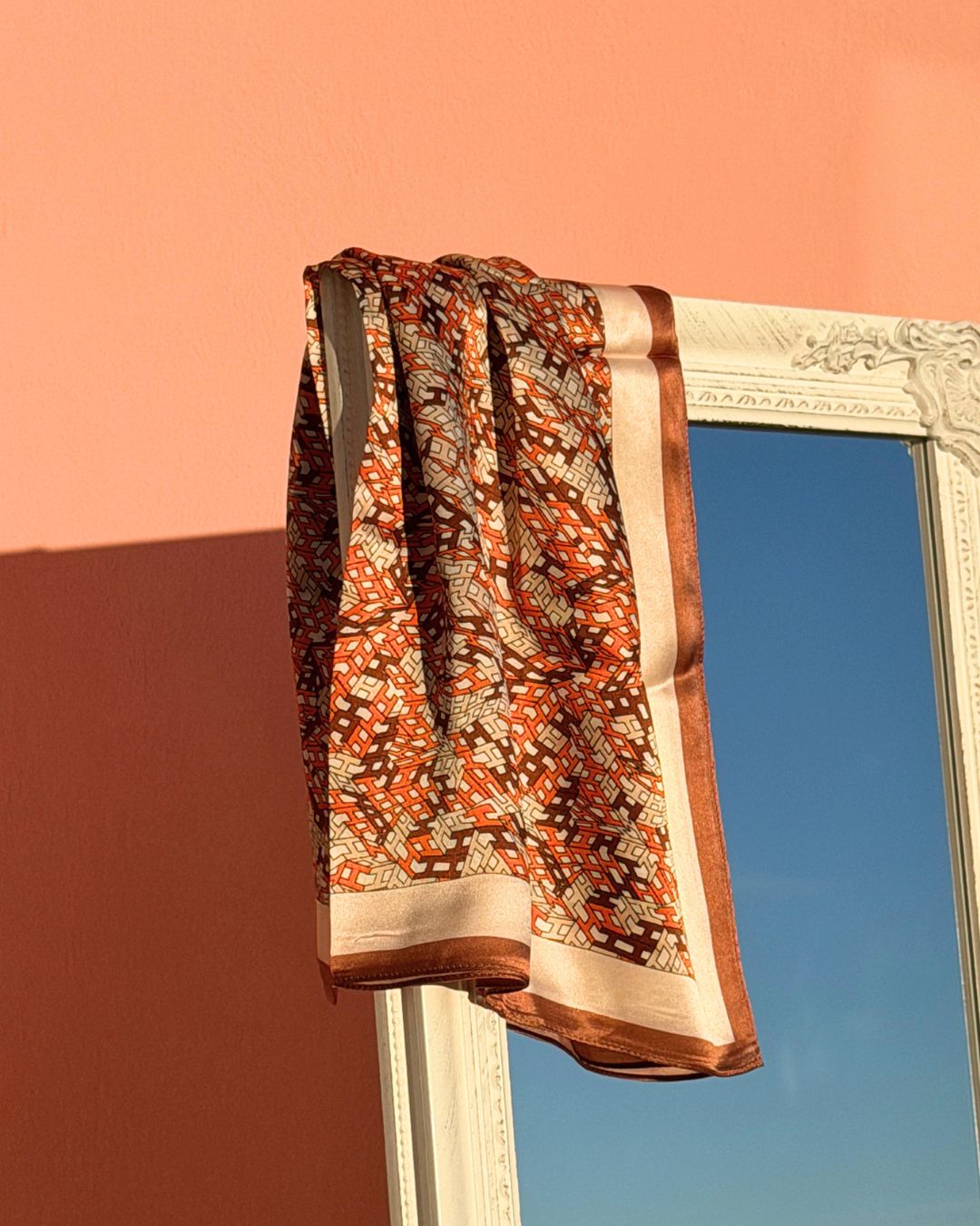 Silketørklæde | Orange Pattern | 68 CM