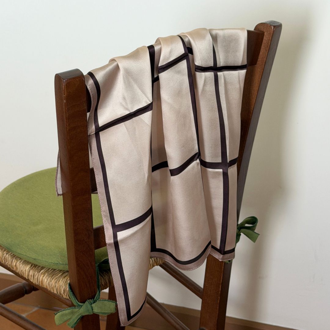 Silketørklæde | Beige | 68 CM