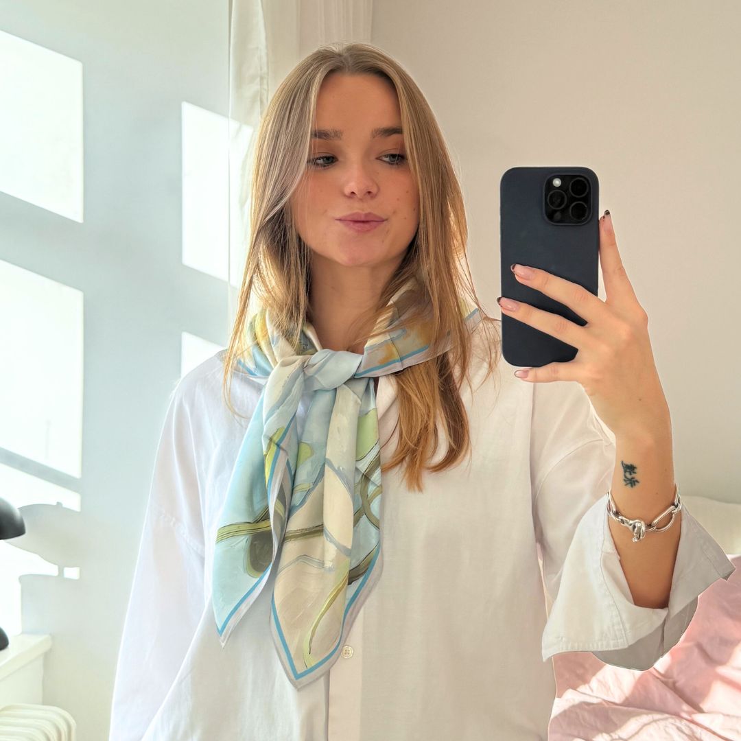 Silketørklæde | Light Blue Spring | 90 CM